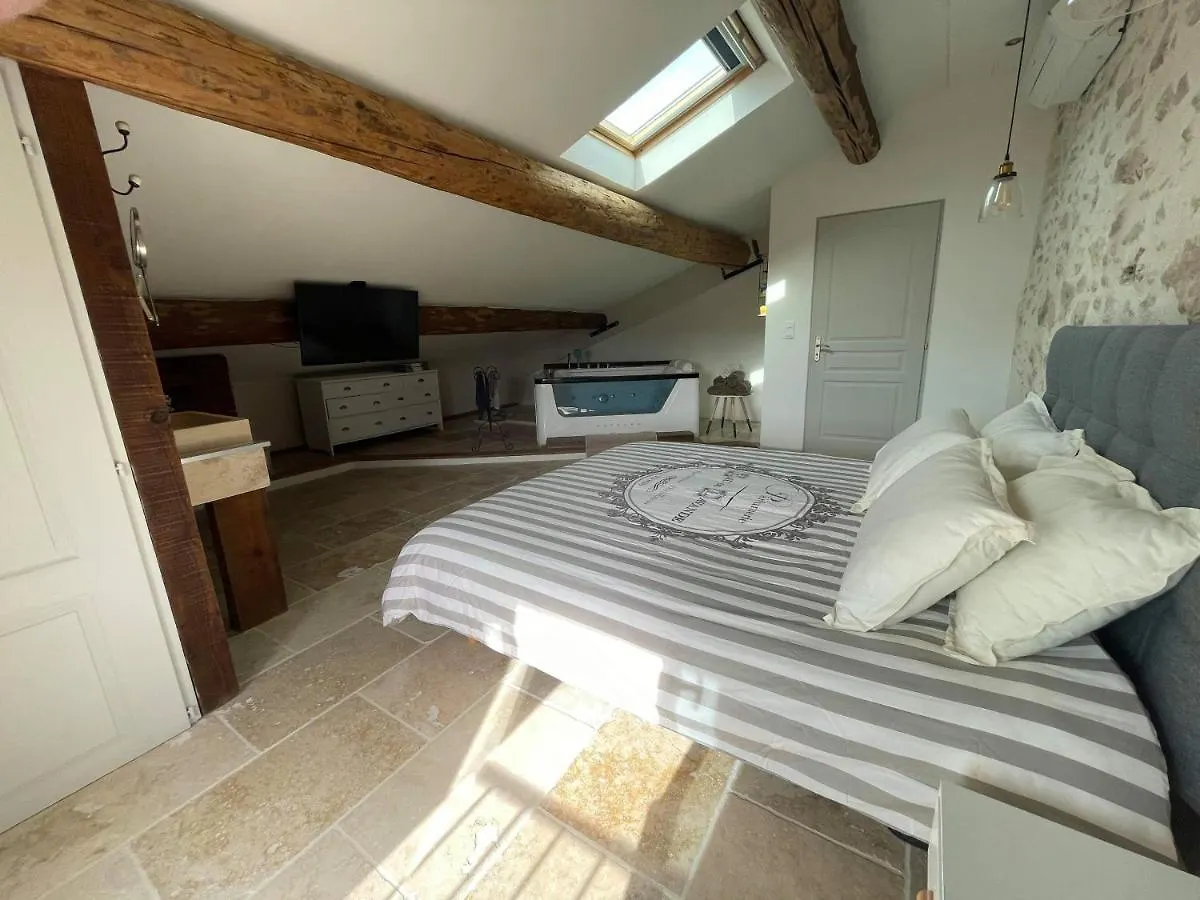 Appartement De Charme Sud Luberon Classe 4 Etoiles Puyvert France